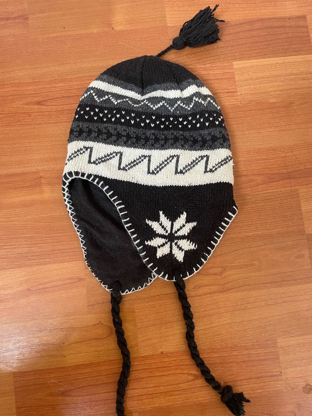 Black & White Nordic Knit Earflap Bag